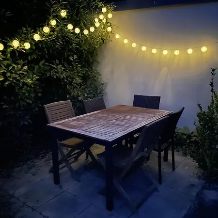 Entire House With Garden - Exclusively For Your Group *