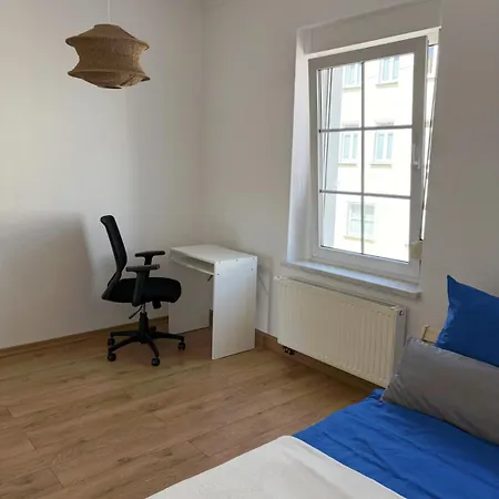 Entire House With Garden - Exclusively For Your Group Nyaraló *