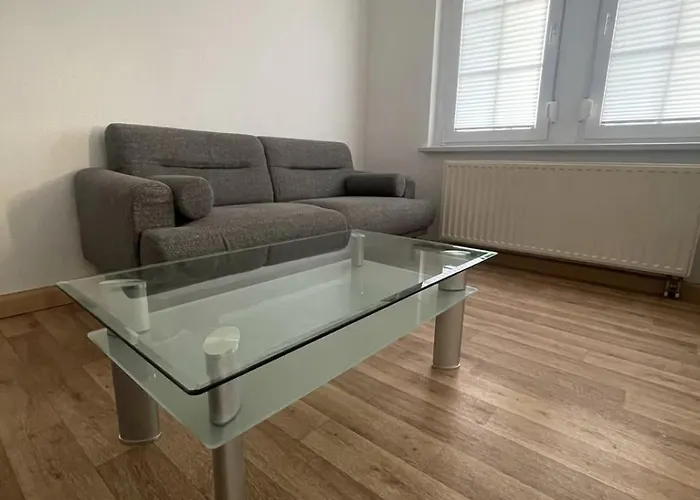 Entire House With Garden - Exclusively For Your Group Dom wakacyjny