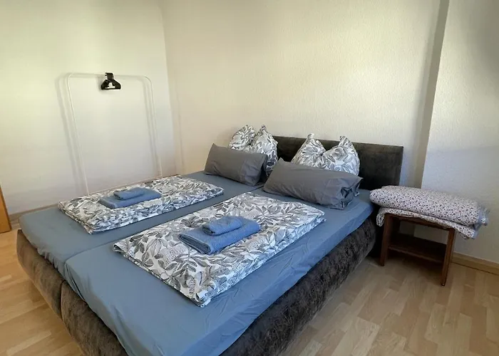 Entire House With Garden - Exclusively For Your Group *